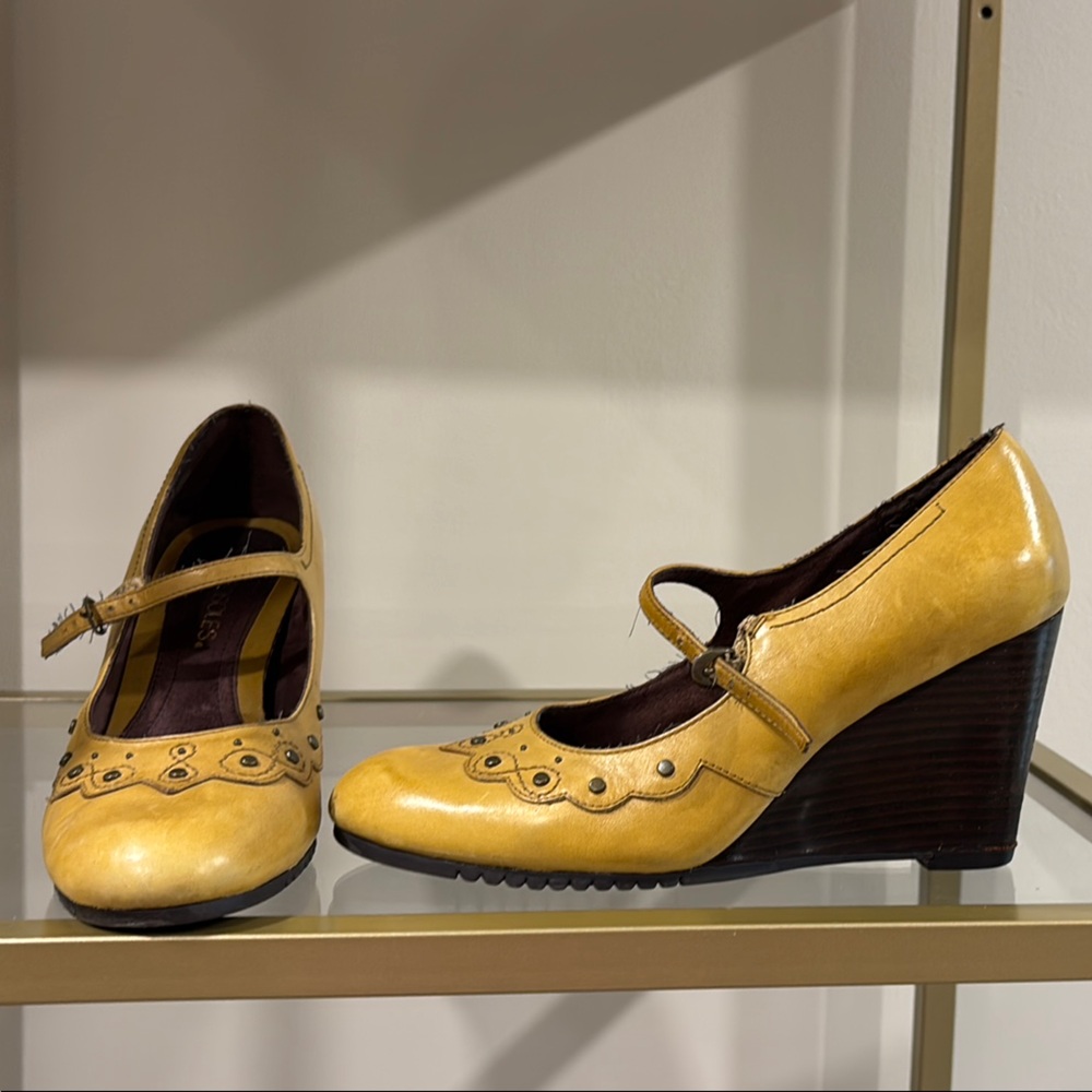 Aeropostale Yellow Wedge Shoes
